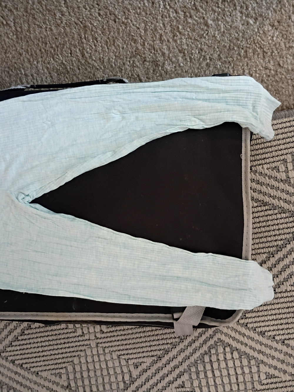 Sleep On It Light Mint Ribbed Long Sleeve Top 4T - Picture 2 of 5